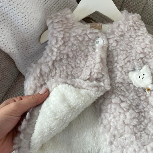 Меко елече с копчета