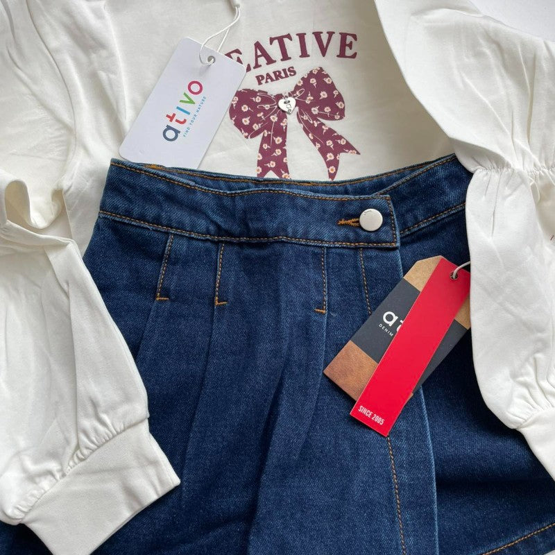 Комплект от 2 асти – дънкова пола-панталонки + бяла блуза