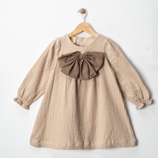 Нежна детска рокля в светло кафяво с панделка