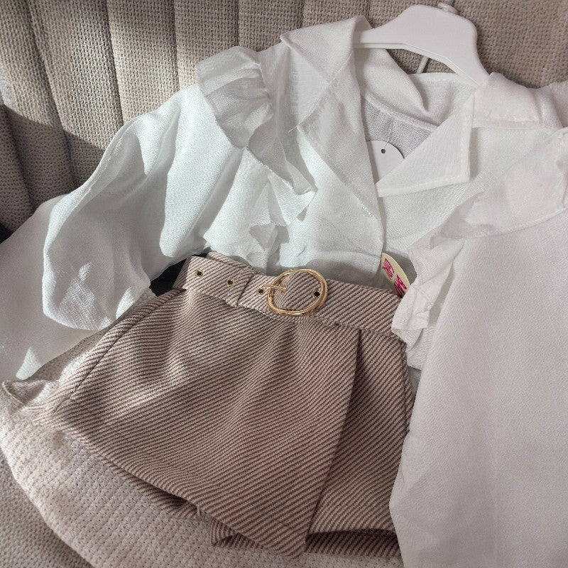 Стилен комплект в бежово