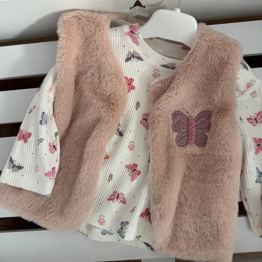 Детски комплект – блуза и меко елече с пеперудки