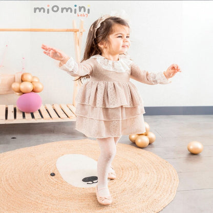 Кукленска приказка в бежово с лента