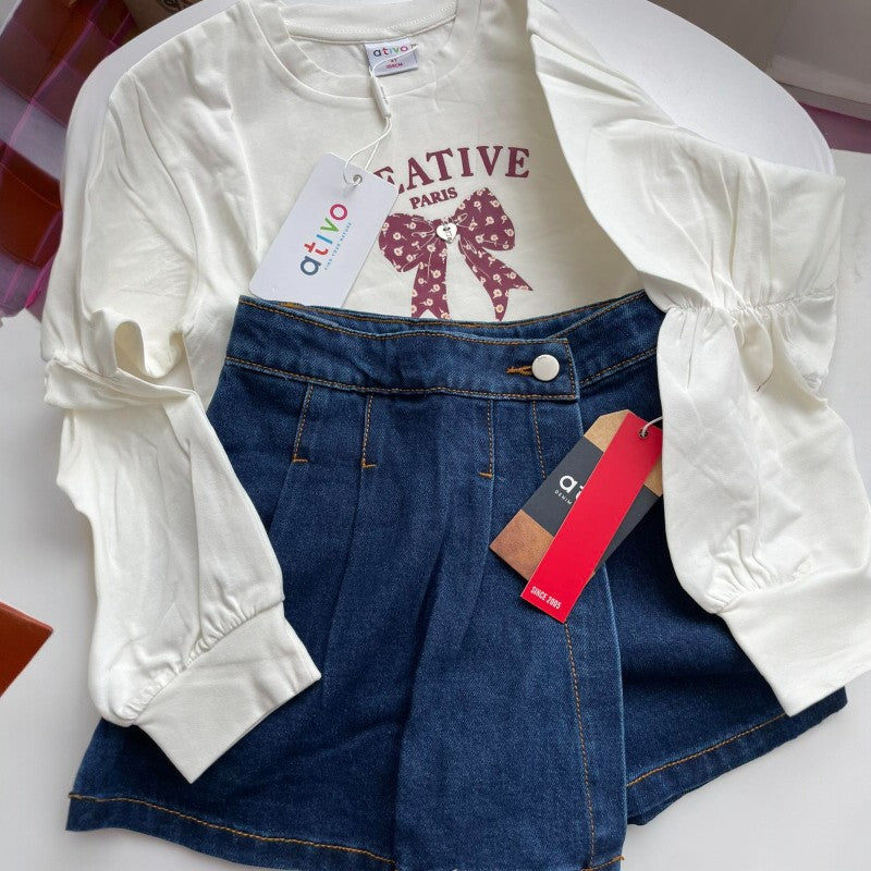 Комплект от 2 асти – дънкова пола-панталонки + бяла блуза