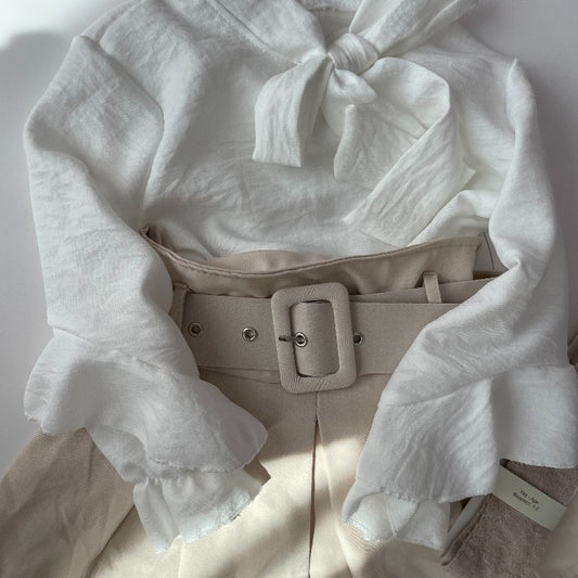 Бежова пола с колан